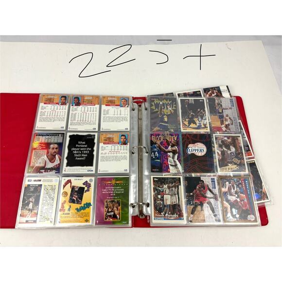 VTG NBA Hoops Basketball Collectors Album 225+ Cards 1990s - Picture 13 of 13